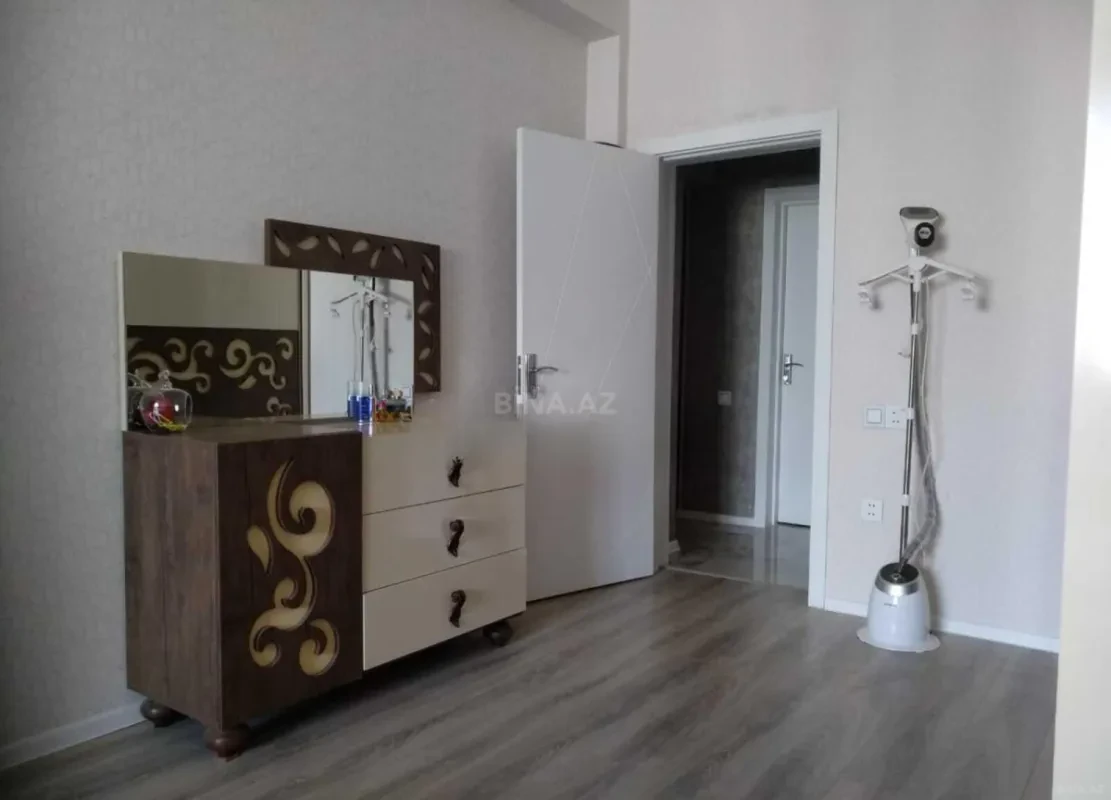Satılır 3 otaqlı mənzil 103 m²