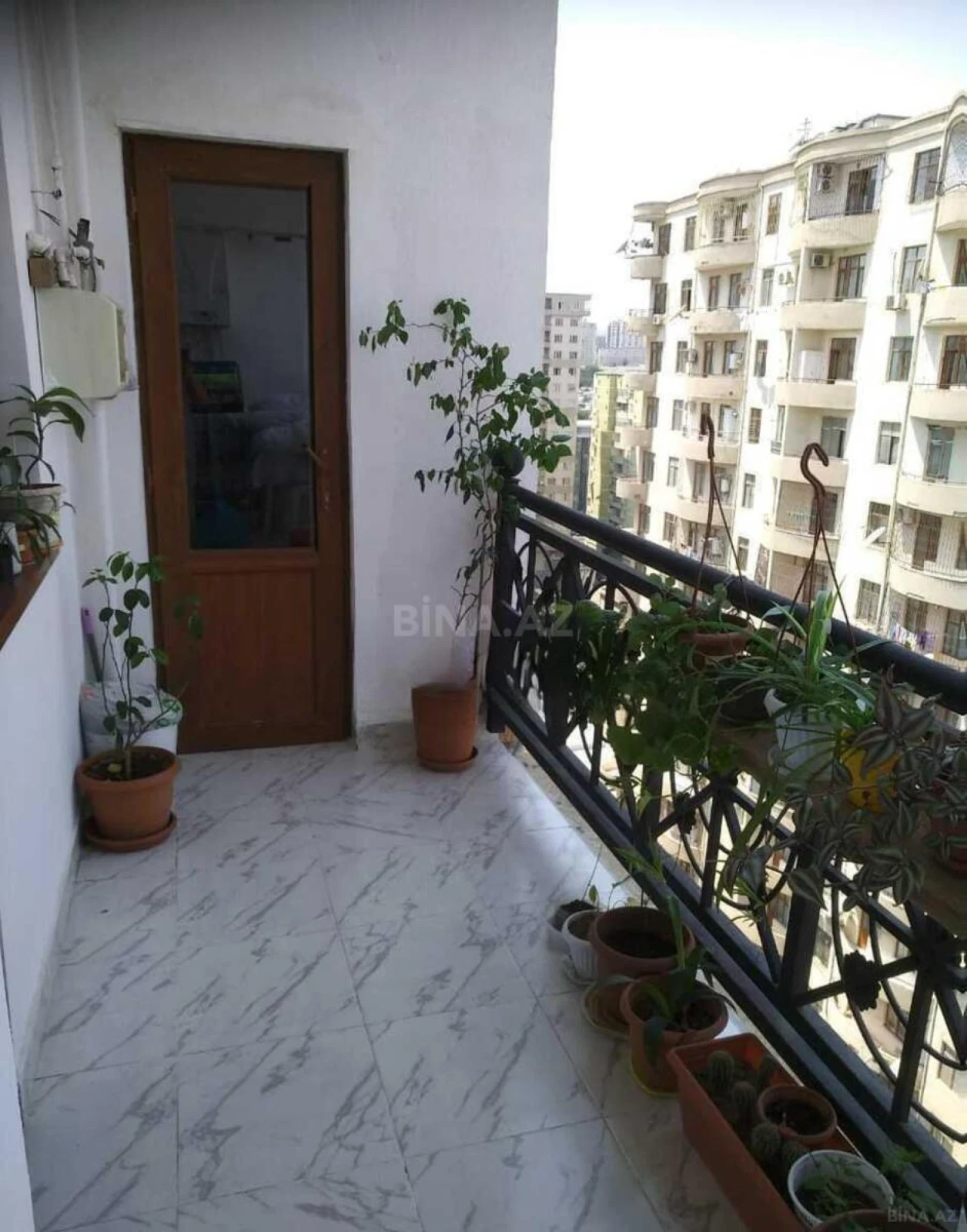 Satılır 3 otaqlı mənzil 103 m²