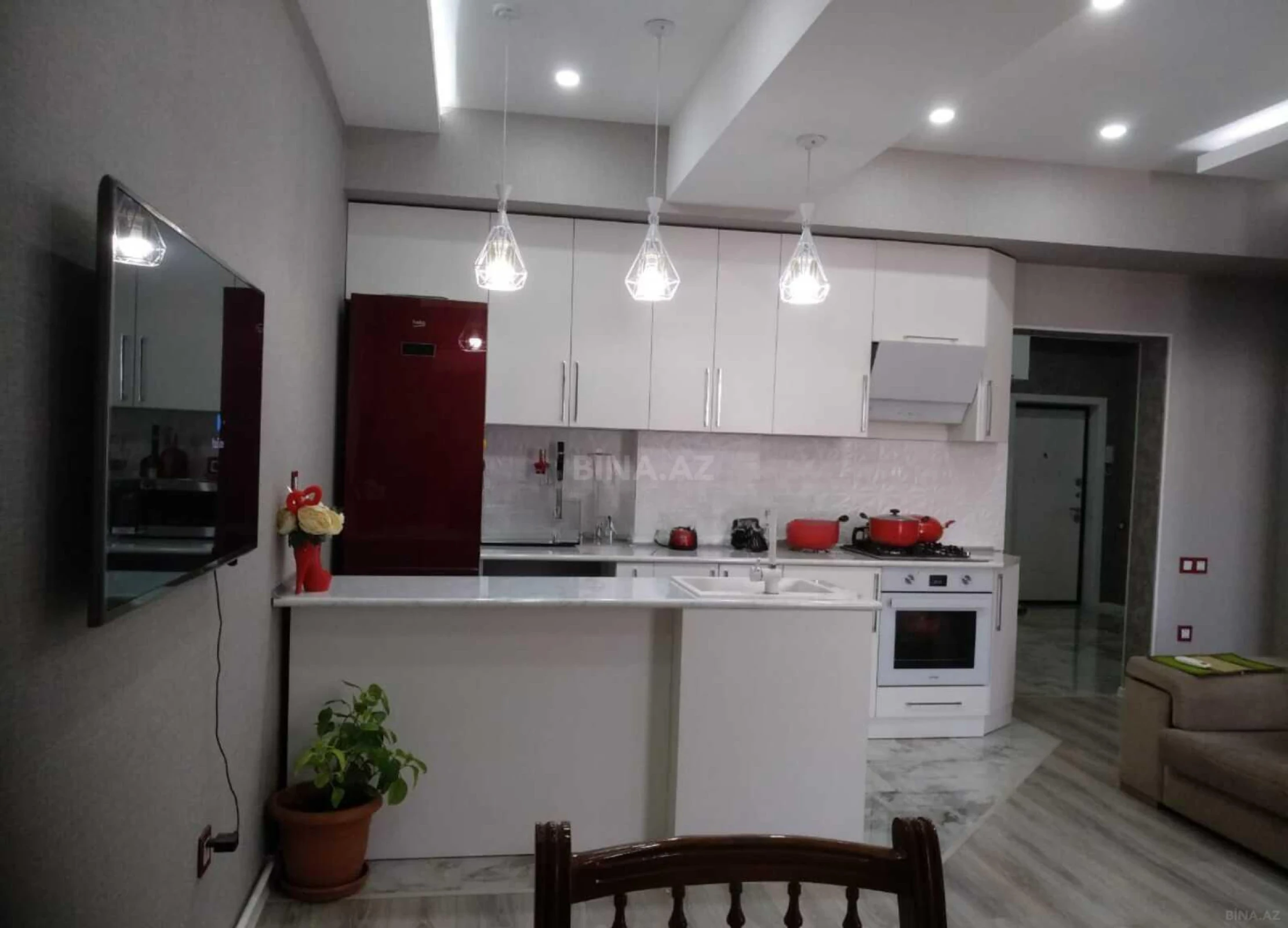 Satılır 3 otaqlı mənzil 103 m²