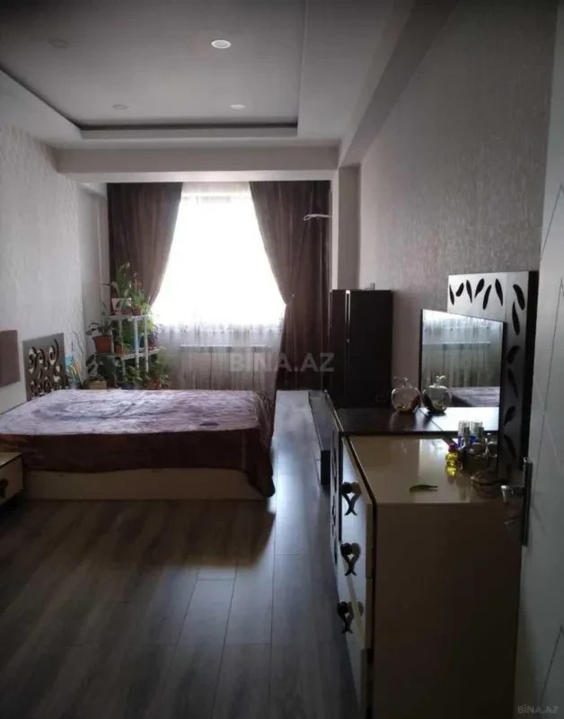 Satılır 3 otaqlı mənzil 103 m²