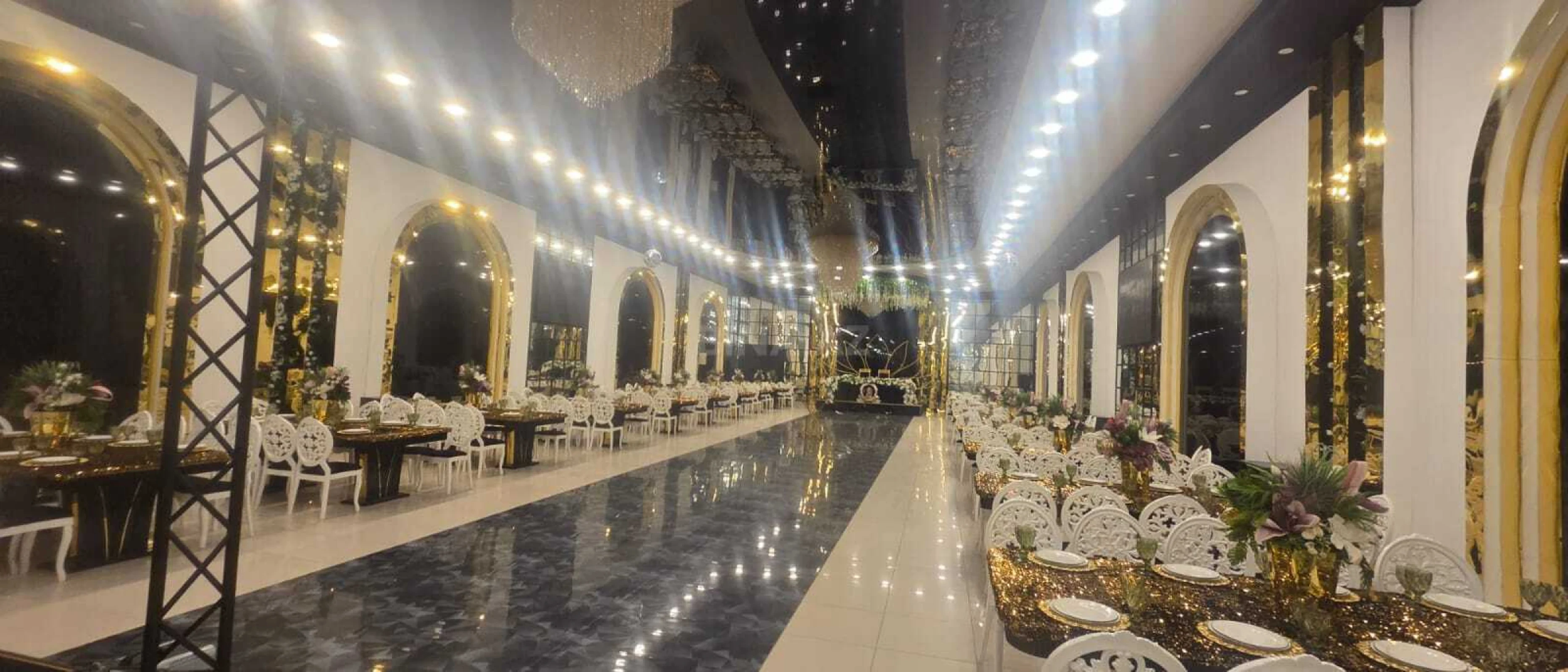 Satılır obyekt 1048.2 m²