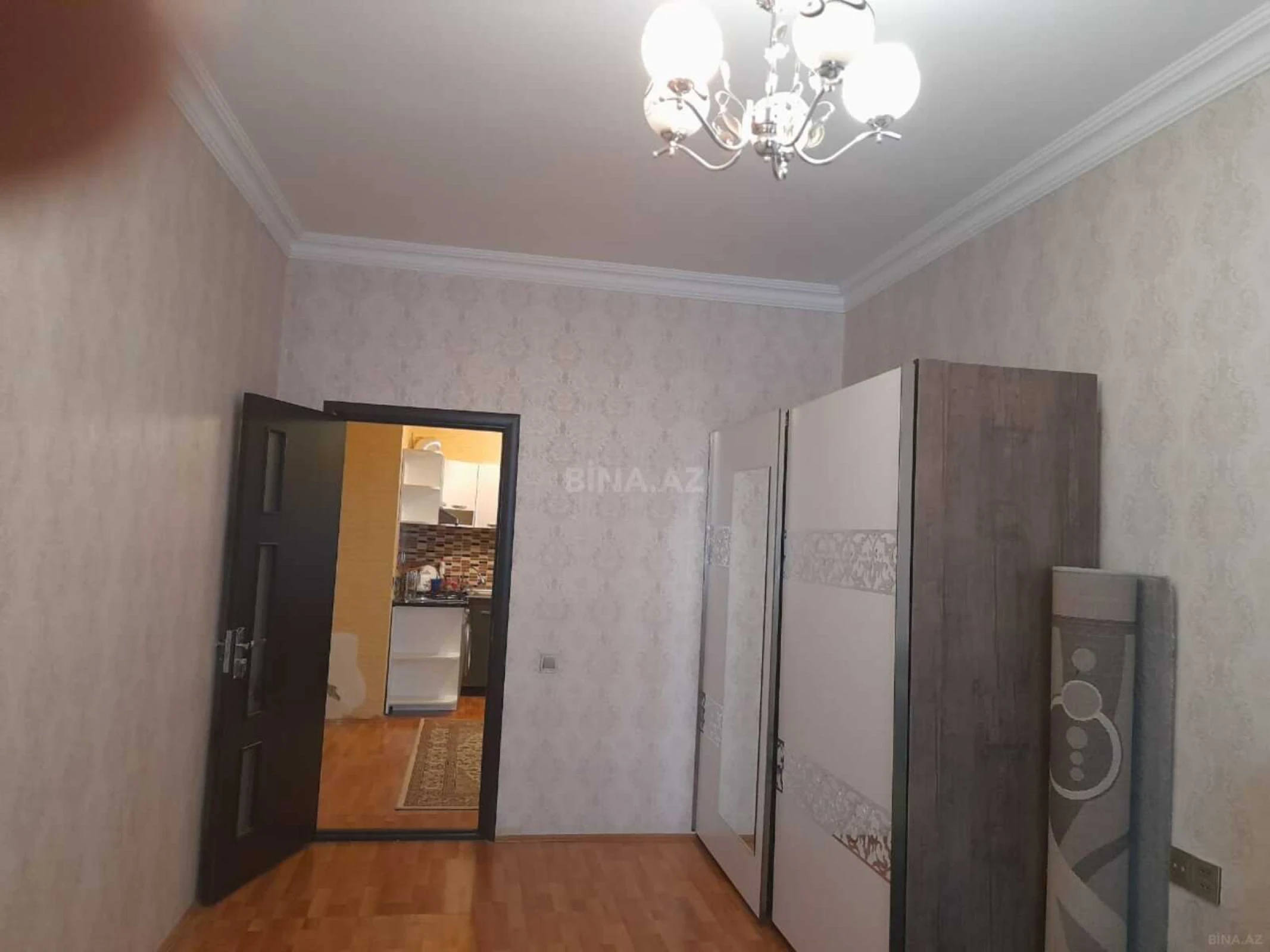 Kirayə verilir 3 otaqlı mənzil 103 m²