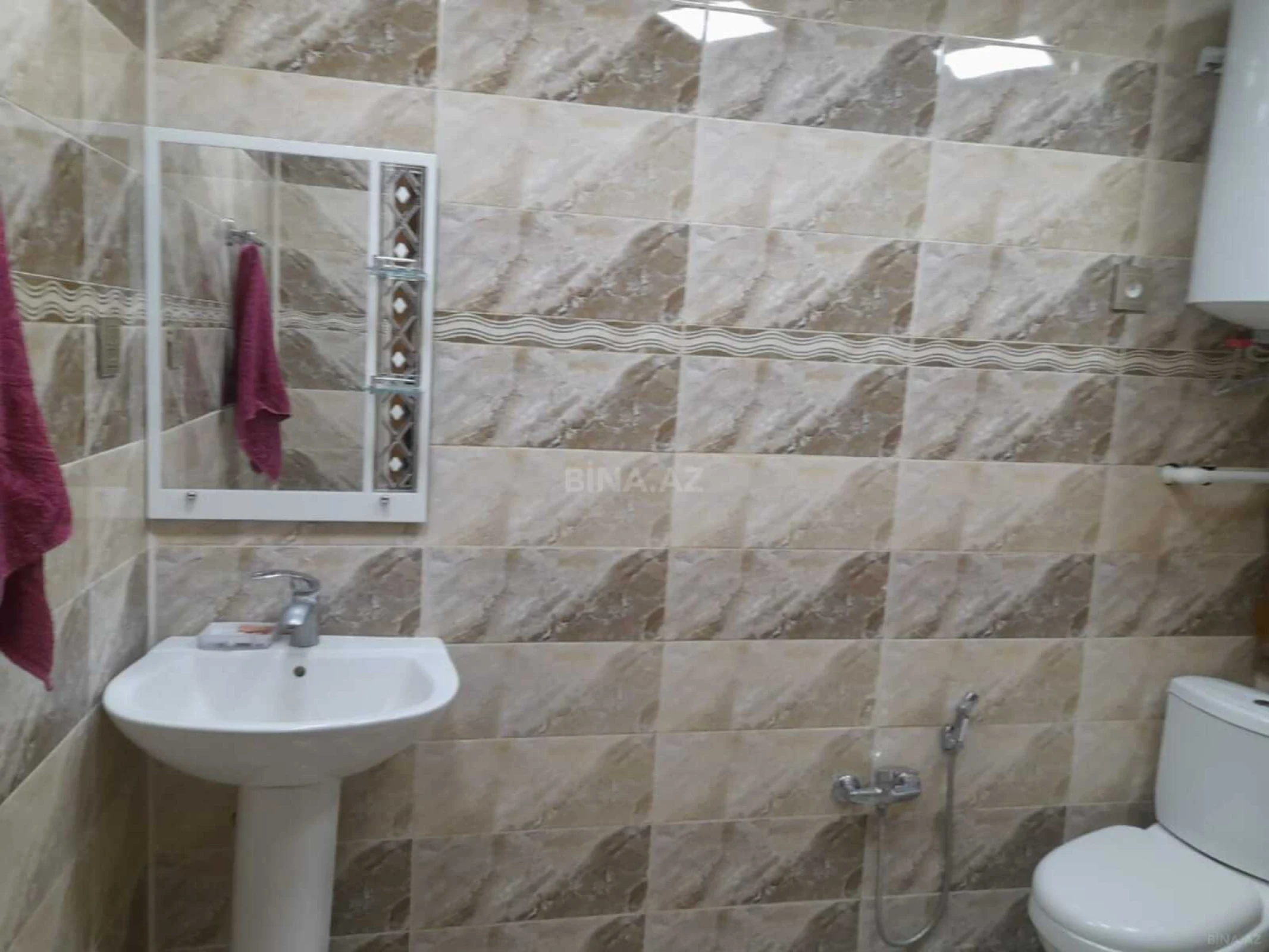 Kirayə verilir 3 otaqlı mənzil 103 m²