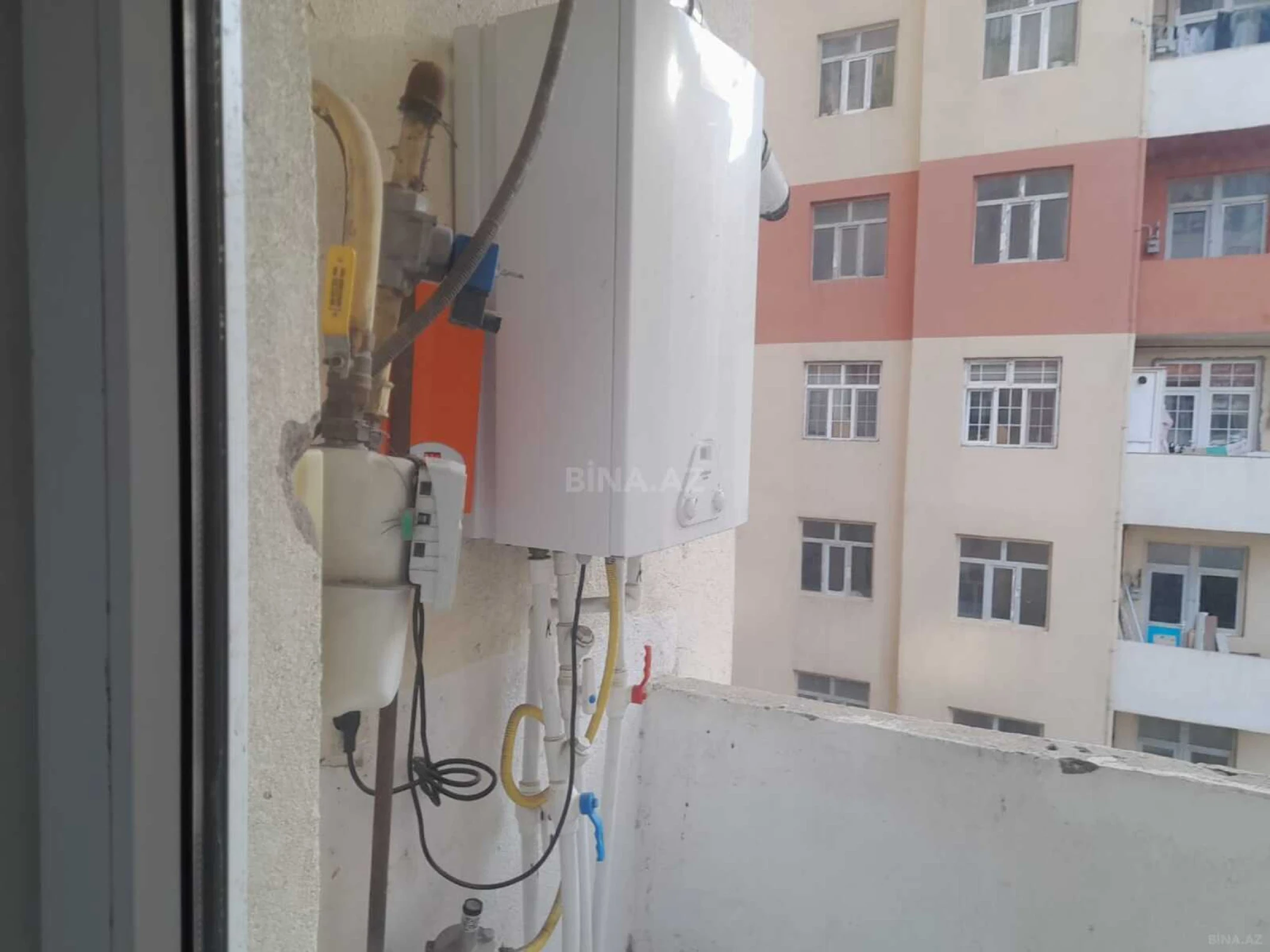 Kirayə verilir 3 otaqlı mənzil 103 m²