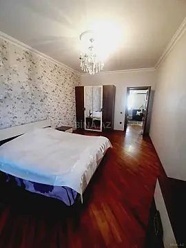 Satılır 3 otaqlı mənzil 100 m²