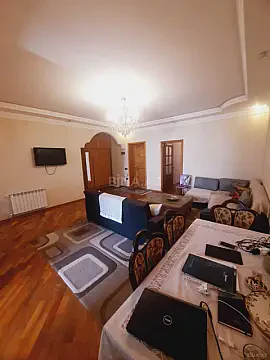Satılır 3 otaqlı mənzil 100 m²