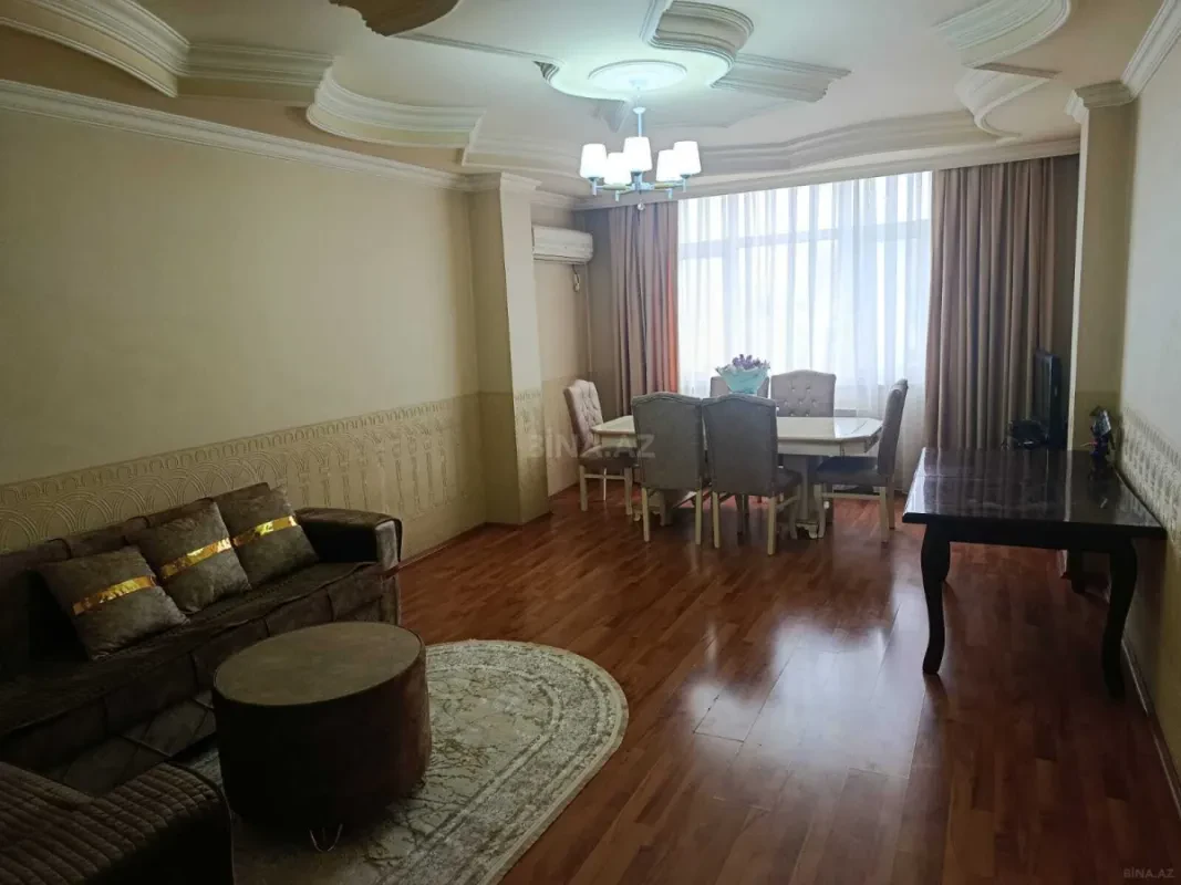 Kirayə verilir 2 otaqlı mənzil 100 m²
