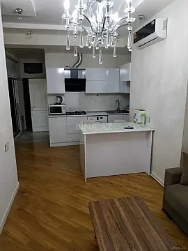 Kirayə verilir 2 otaqlı mənzil 50 m²