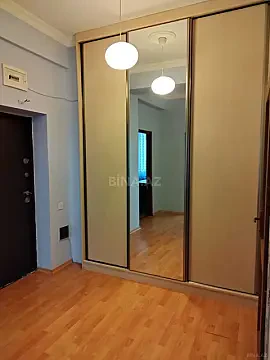 Kirayə verilir 3 otaqlı mənzil 140 m²