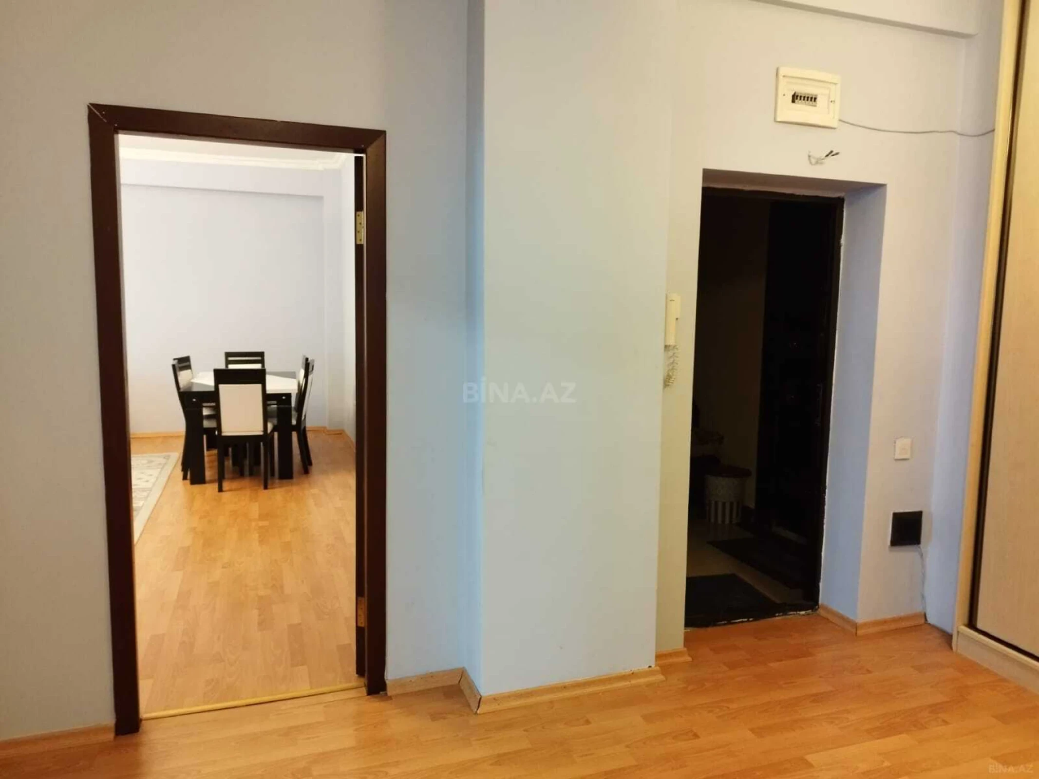 Kirayə verilir 3 otaqlı mənzil 140 m²