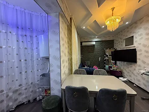Satılır 2 otaqlı mənzil 52 m²