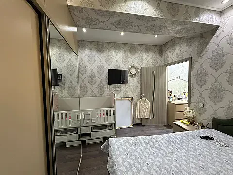 Satılır 2 otaqlı mənzil 52 m²