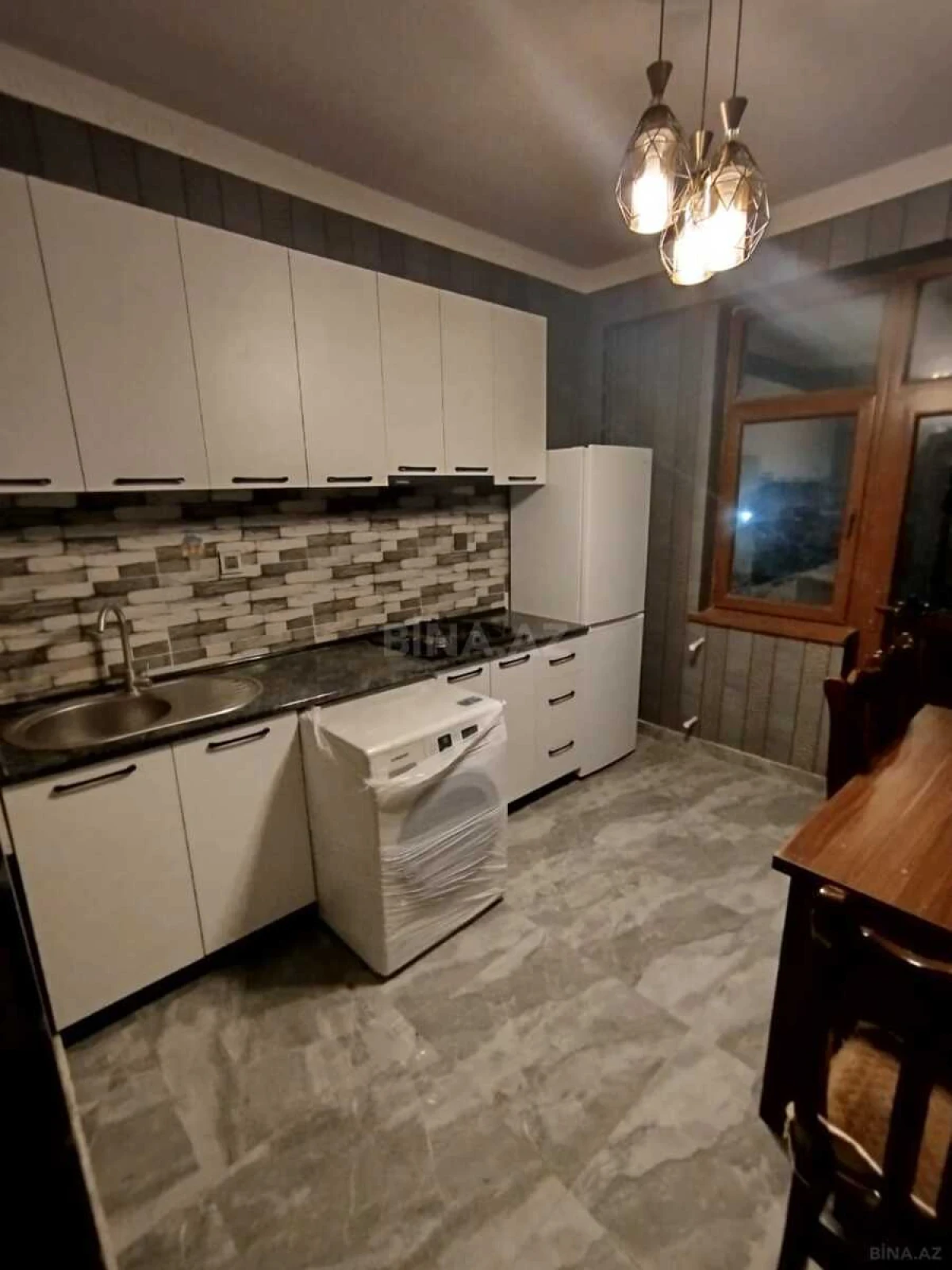 Kirayə verilir 3 otaqlı mənzil 80 m²