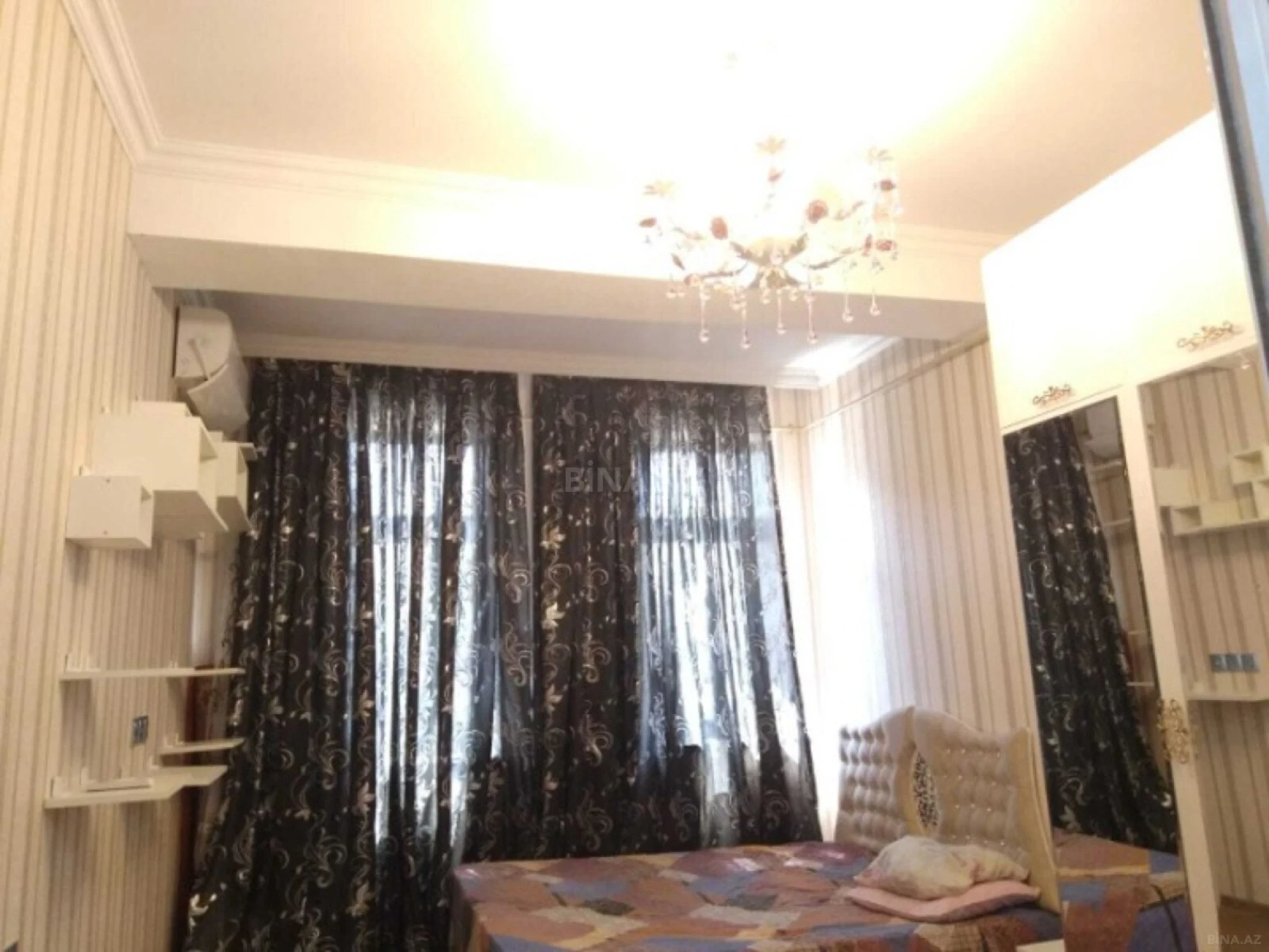 Satılır 2 otaqlı mənzil 65 m²