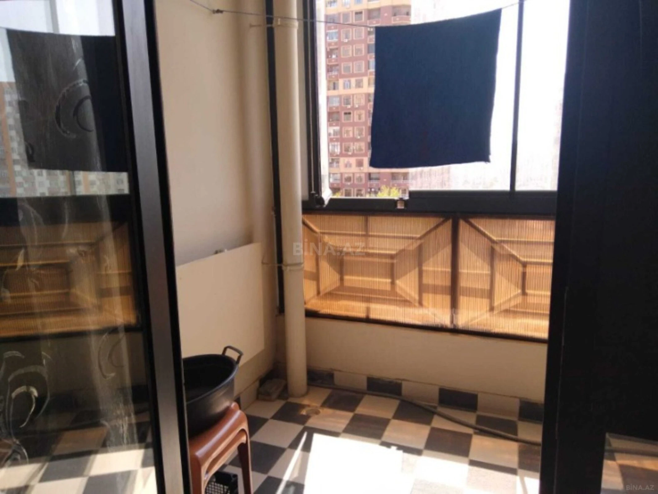 Satılır 2 otaqlı mənzil 65 m²