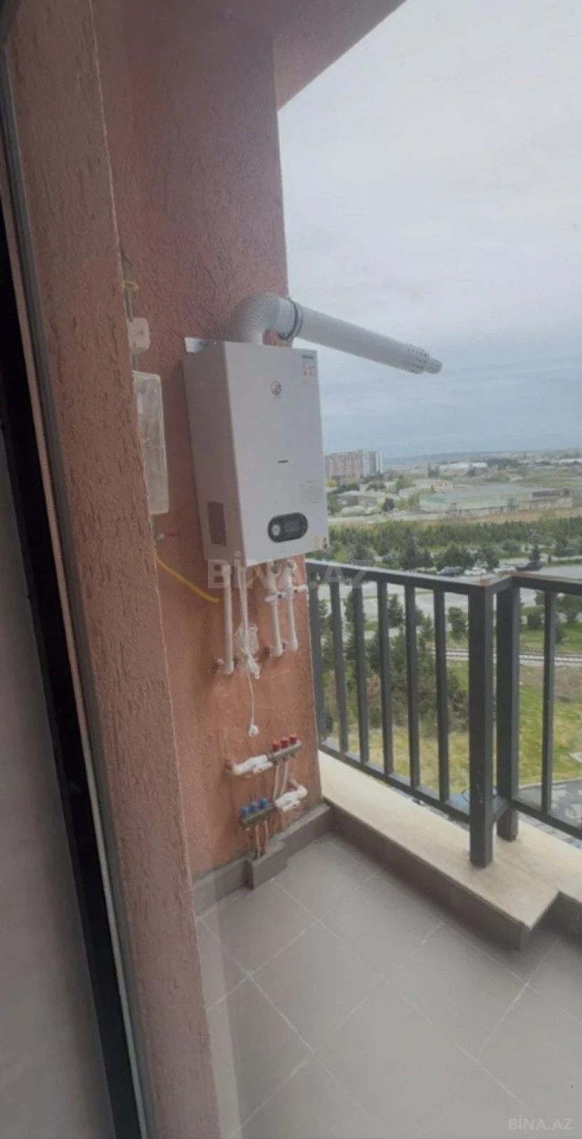 Satılır 1 otaqlı mənzil 64 m²