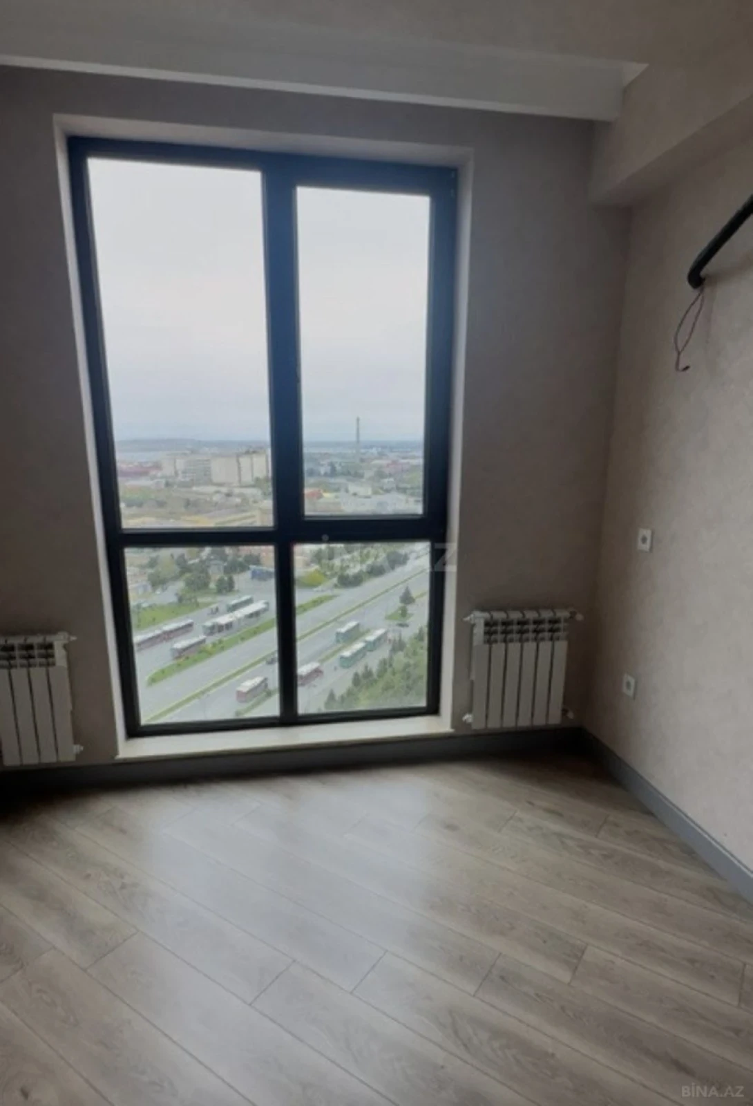 Satılır 1 otaqlı mənzil 64 m²