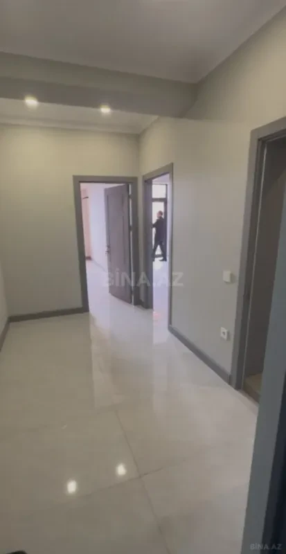 Satılır 1 otaqlı mənzil 64 m²
