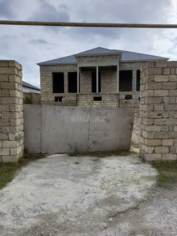 Satılır 4 otaqlı həyət evi 157 m²