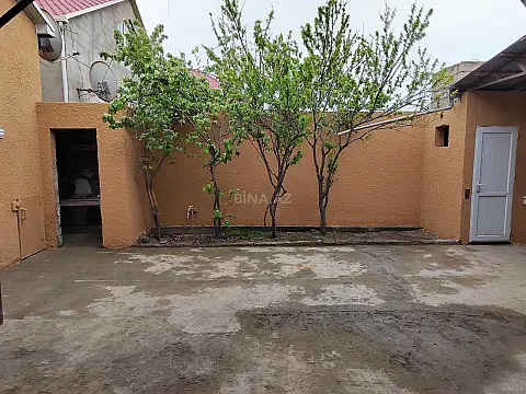 Satılır 3 otaqlı həyət evi 100 m²