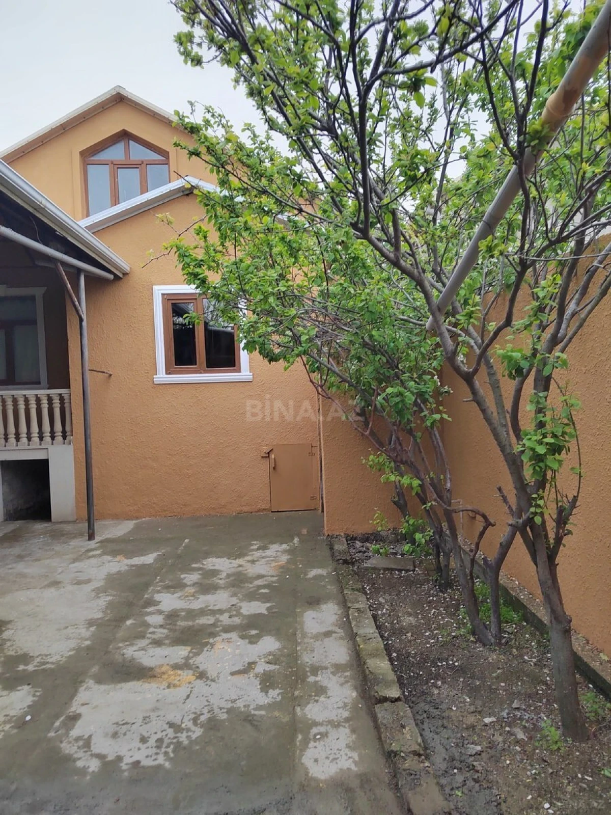 Satılır 3 otaqlı həyət evi 100 m²