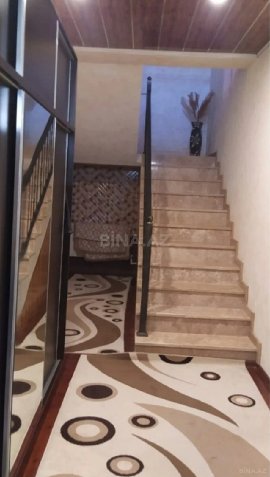 Satılır 4 otaqlı həyət evi 200 m²