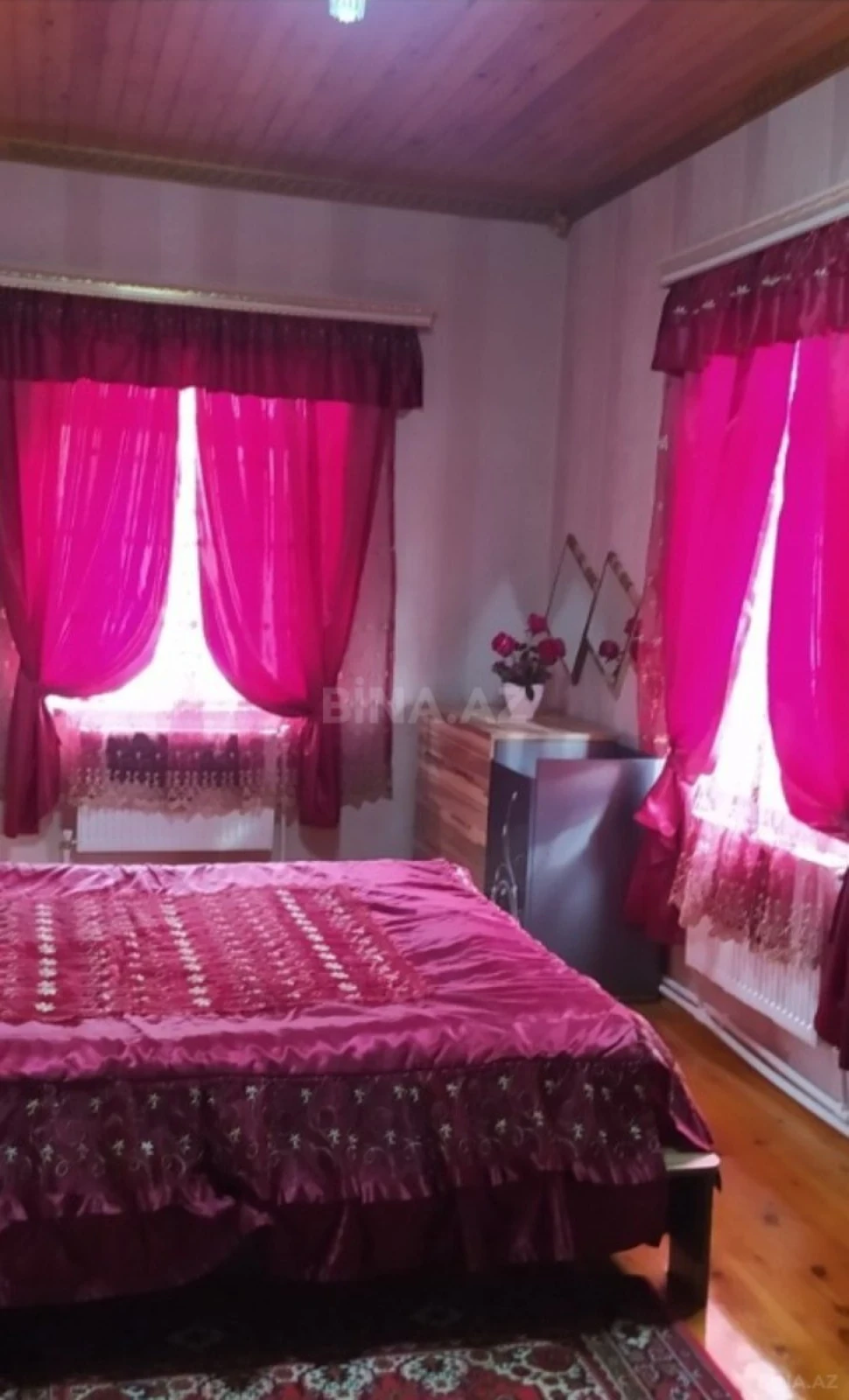 Satılır 4 otaqlı həyət evi 200 m²