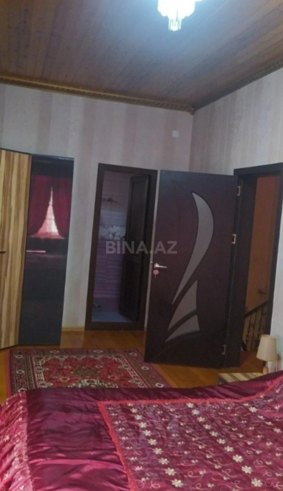 Satılır 4 otaqlı həyət evi 200 m²