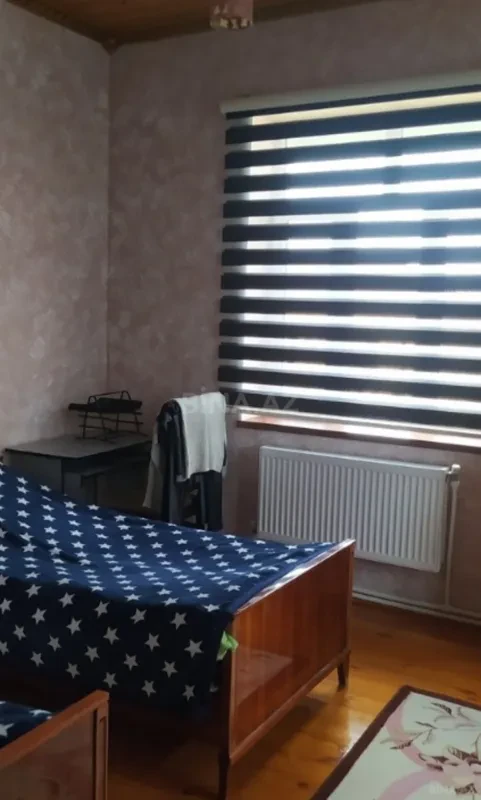 Satılır 4 otaqlı həyət evi 200 m²