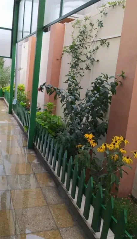 Satılır 4 otaqlı həyət evi 200 m²