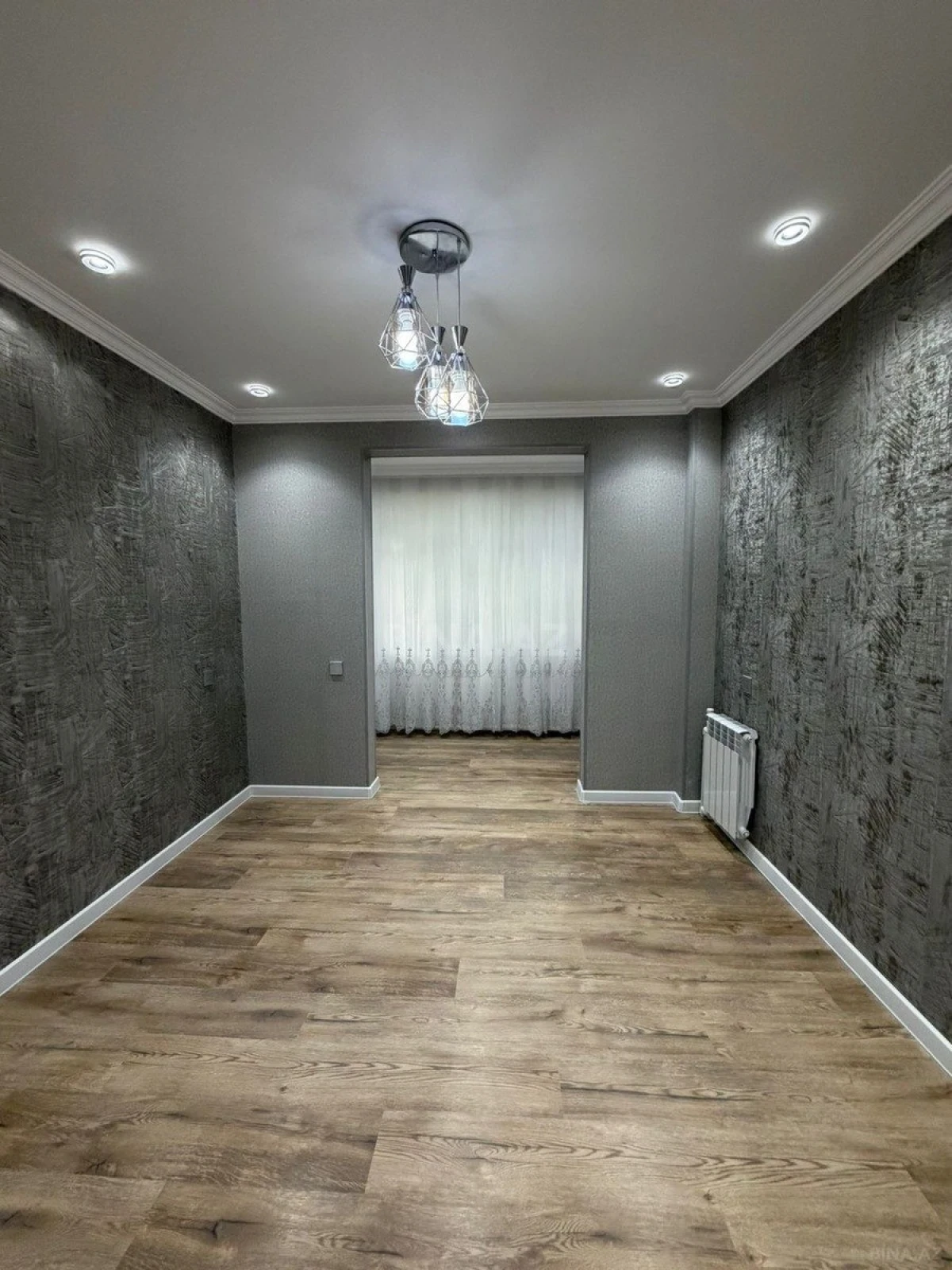 Satılır 2 otaqlı mənzil 65 m²