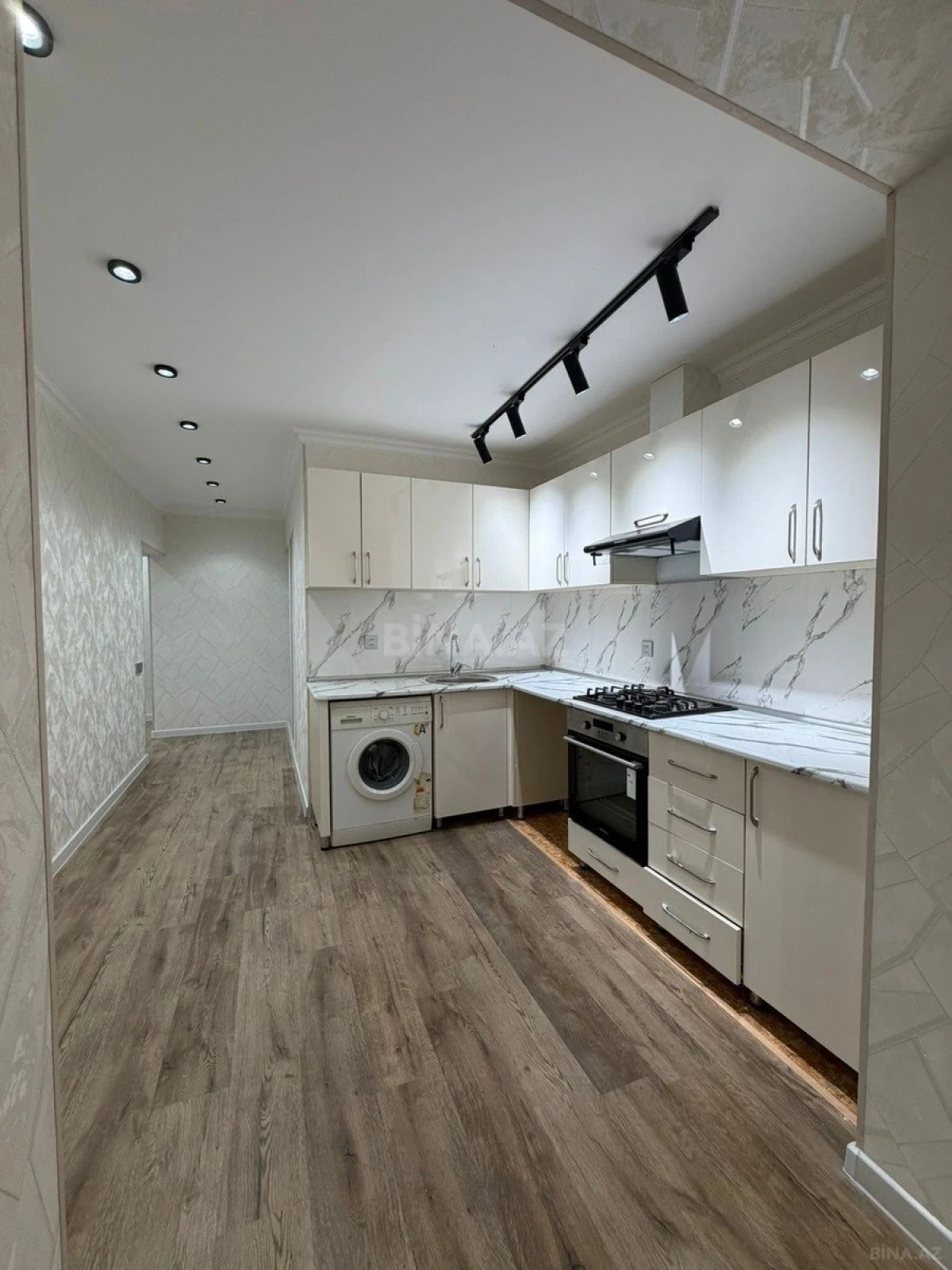 Satılır 2 otaqlı mənzil 65 m²