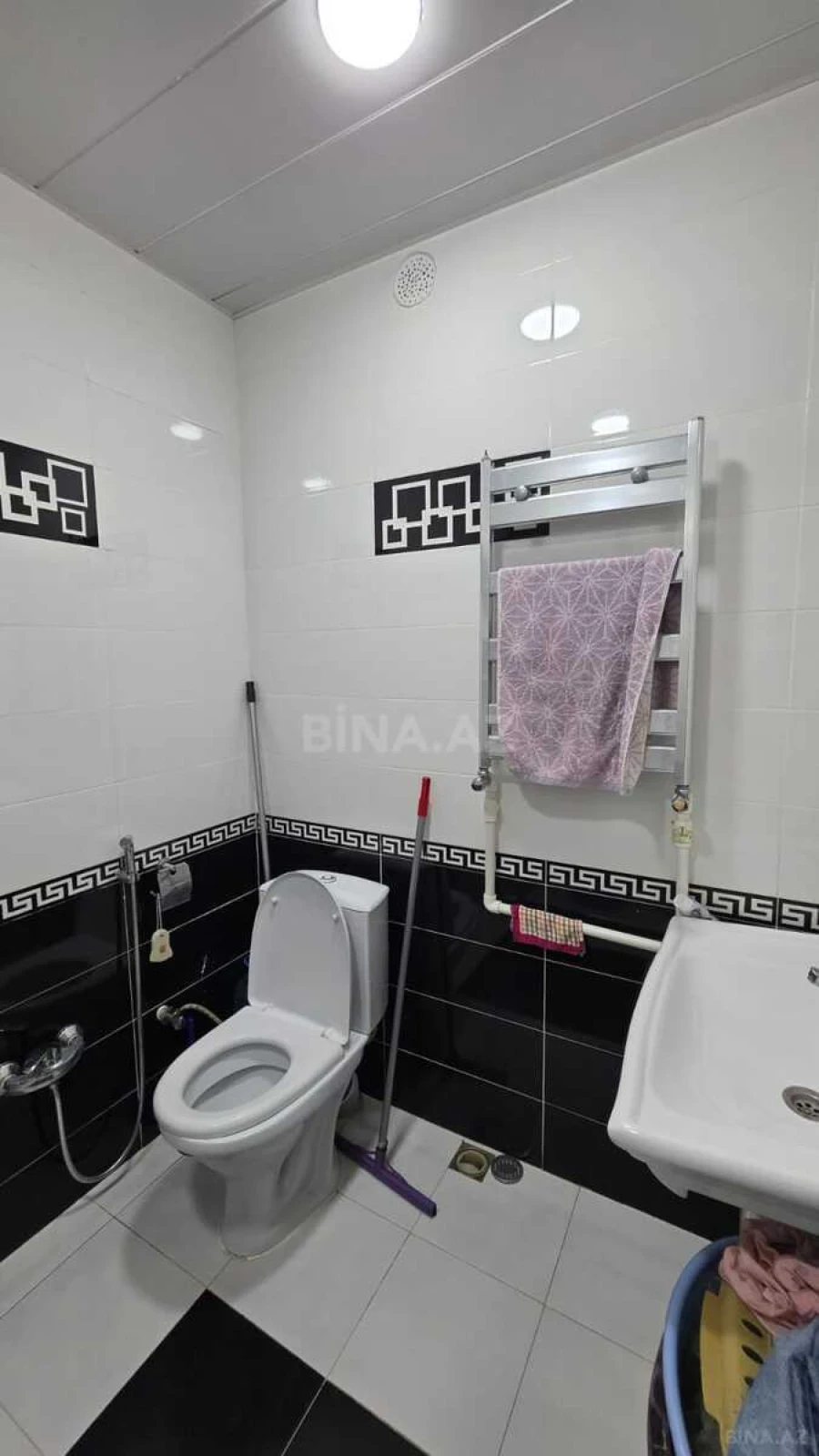 Satılır 2 otaqlı mənzil 65 m²