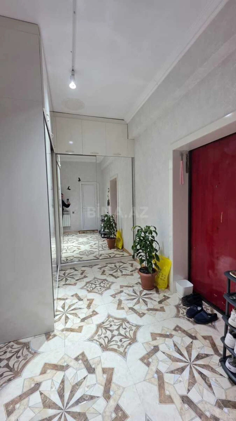 Satılır 2 otaqlı mənzil 65 m²