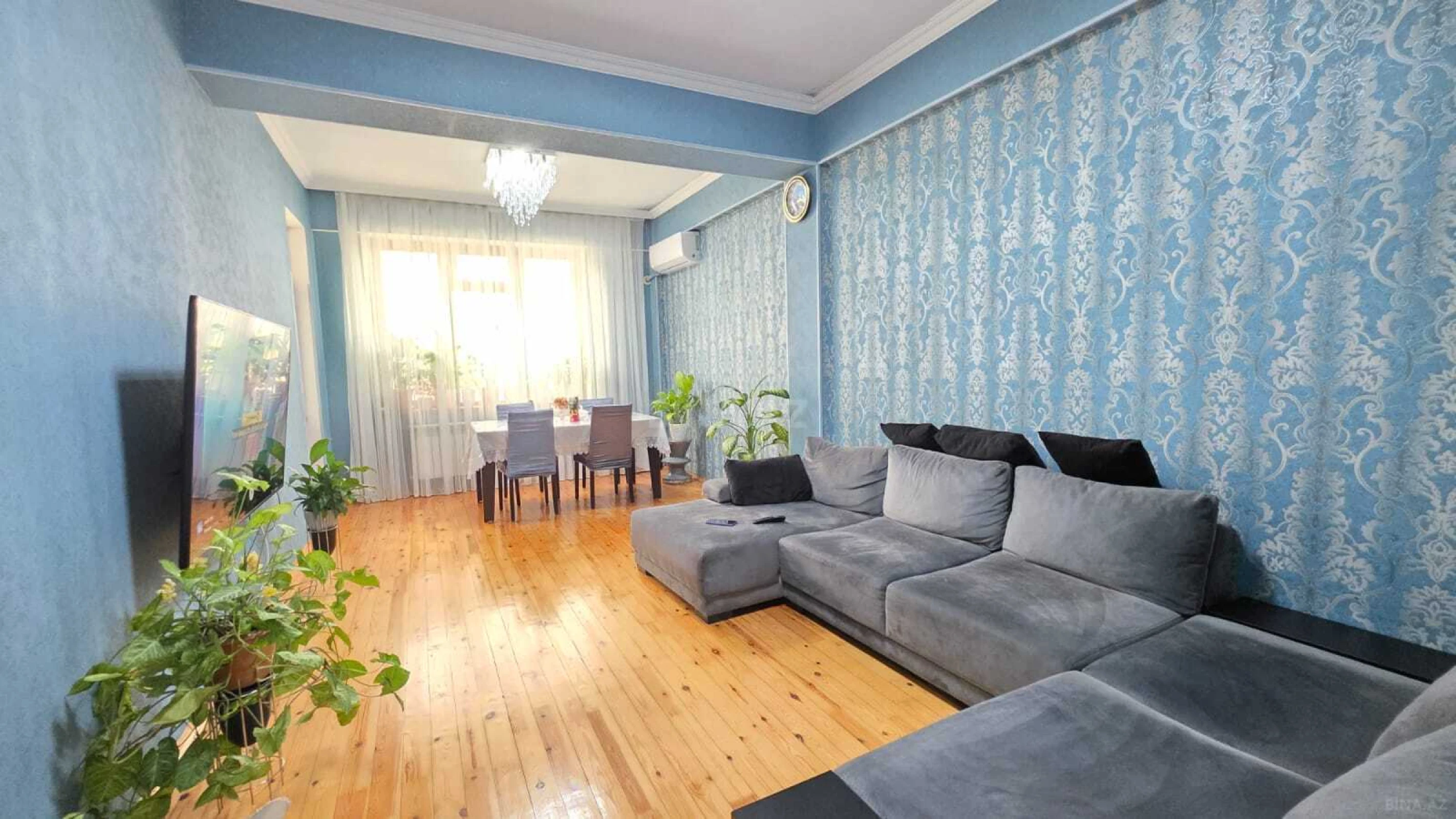 Satılır 2 otaqlı mənzil 65 m²