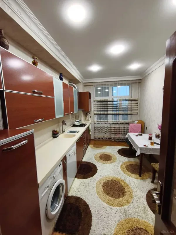 Satılır 3 otaqlı mənzil 110 m²