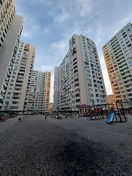 Satılır 3 otaqlı mənzil 110 m² — Bakı, Həzi Aslanov qəs. 3 otaq 110.00 m²