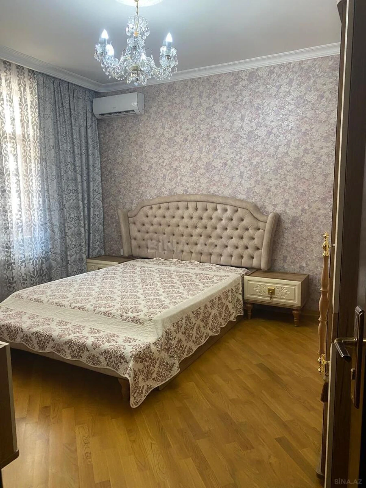 Satılır 3 otaqlı mənzil 120 m²