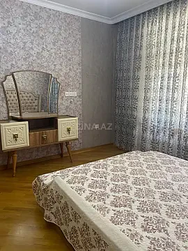 Satılır 3 otaqlı mənzil 120 m²