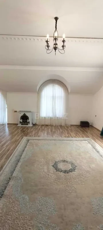Kirayə verilir 5 otaqlı həyət evi 250 m²