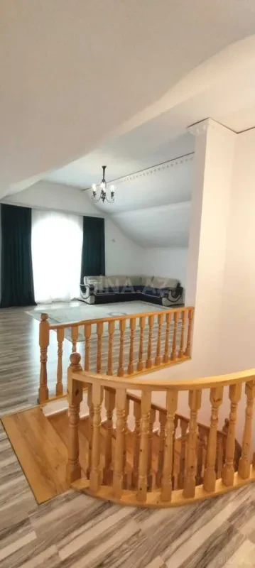 Kirayə verilir 5 otaqlı həyət evi 250 m²