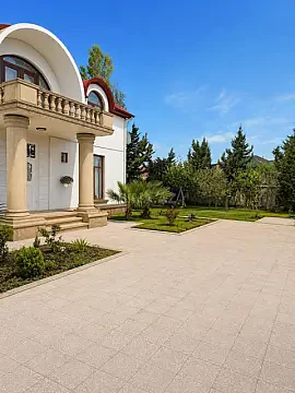Kirayə verilir 5 otaqlı həyət evi 250 m²