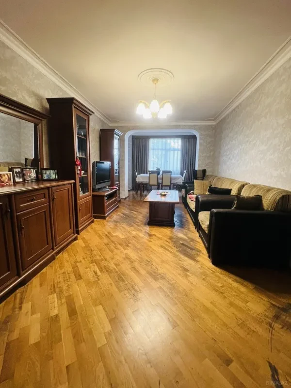 Satılır 3 otaqlı mənzil 75 m²