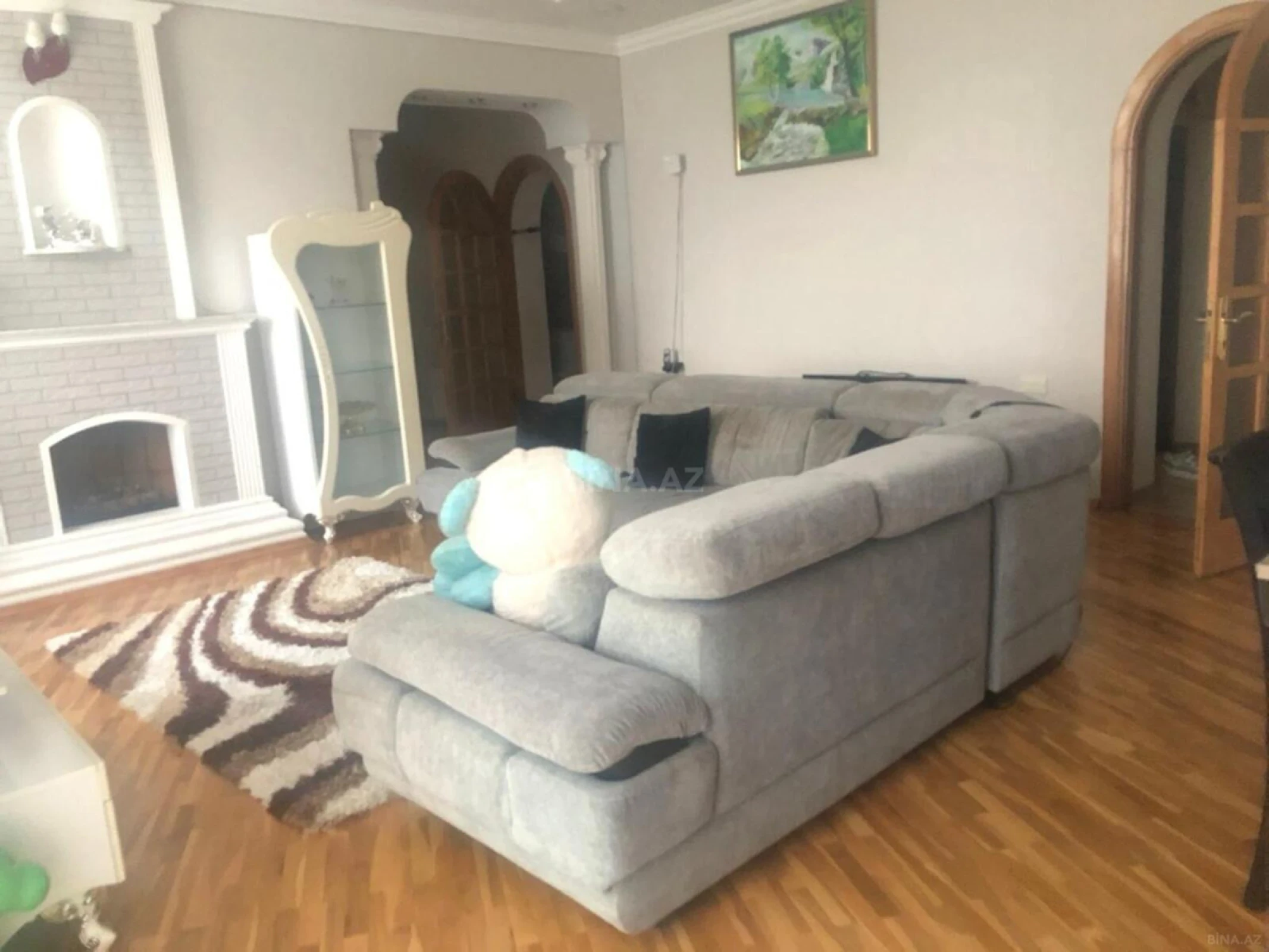 Satılır 4 otaqlı mənzil 115 m²