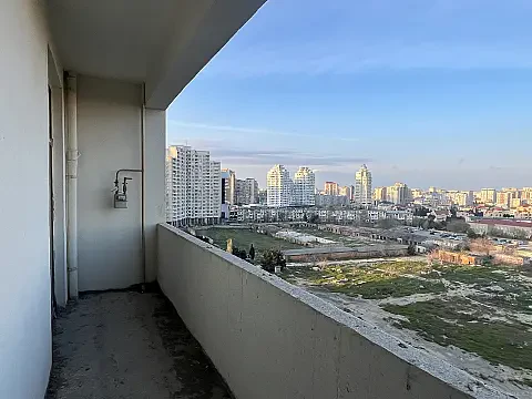 Satılır 2 otaqlı mənzil 97 m²
