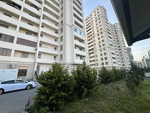 Satılır 2 otaqlı mənzil 97 m²