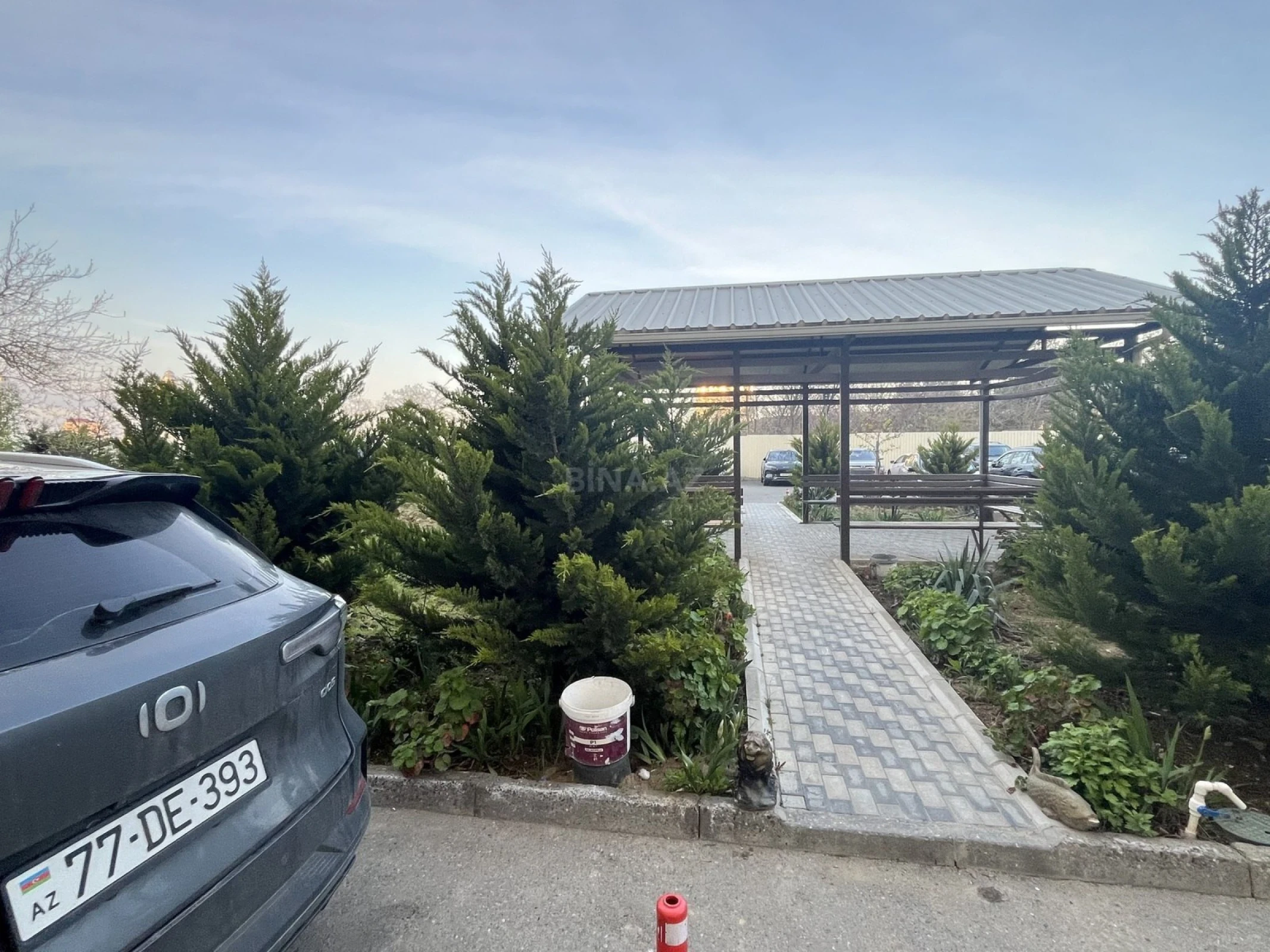 Satılır 2 otaqlı mənzil 97 m²