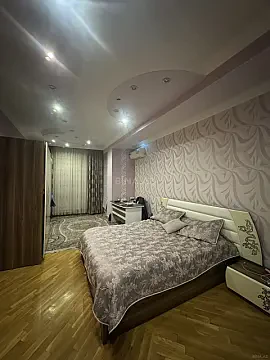 Satılır 3 otaqlı mənzil 125 m²
