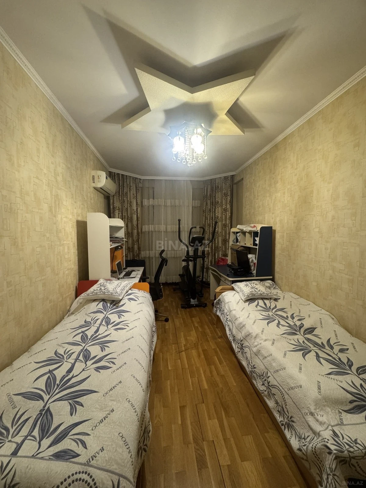Satılır 3 otaqlı mənzil 125 m²
