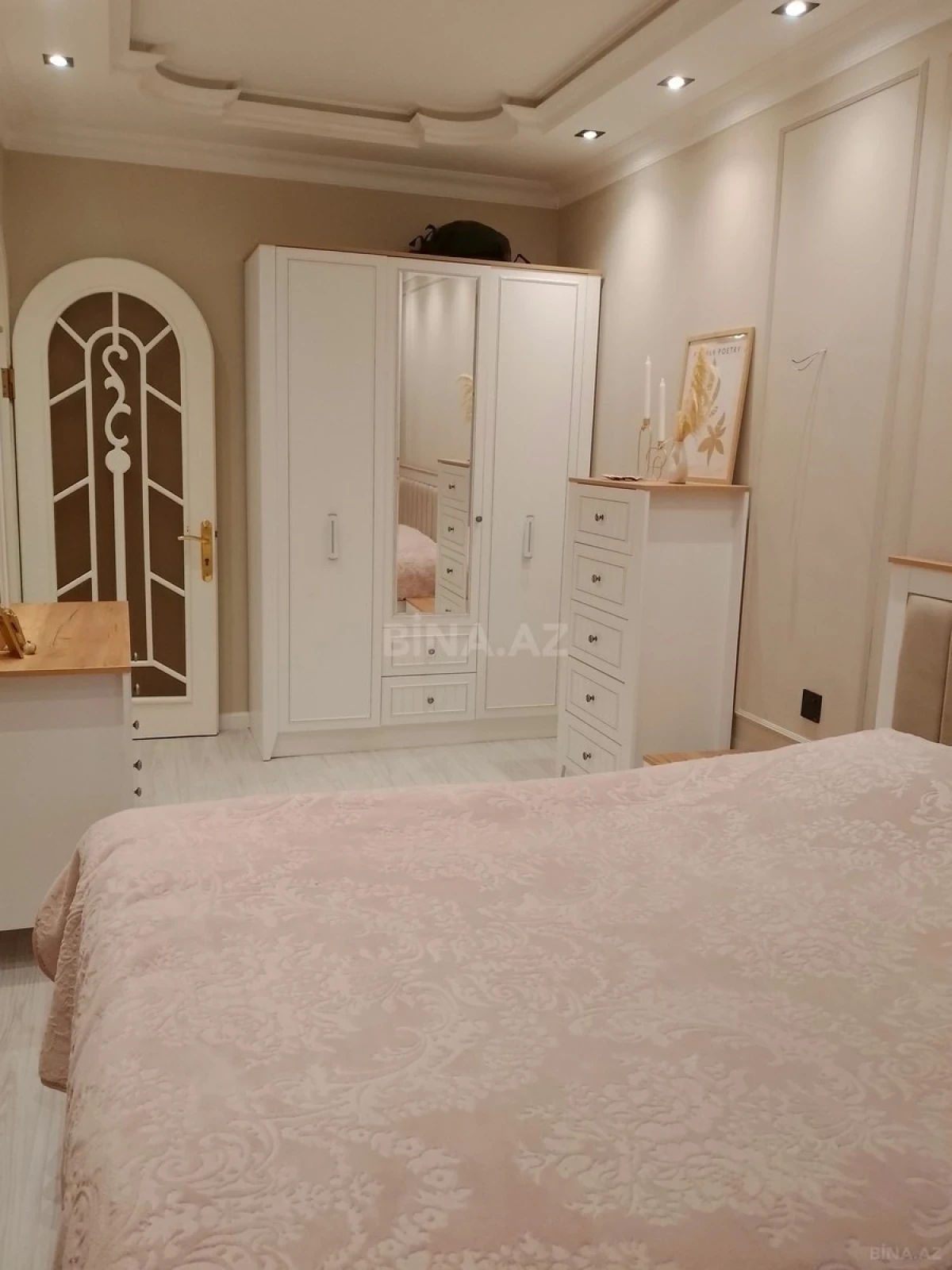 Kirayə verilir 2 otaqlı mənzil 55 m²